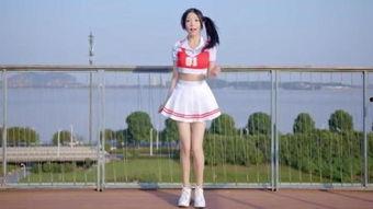 吃瓜校花舞蹈生,吃瓜校花与舞蹈生的青春旋律